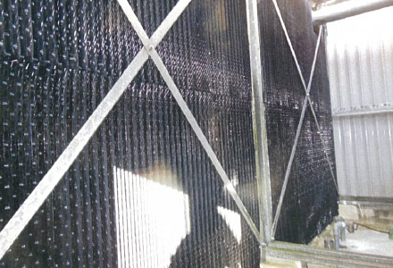 作業前　冷却塔内側（充填材）